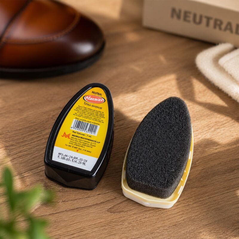 ShoepolishNeutral-06.jpg Maxwax Neutral Shoe Shiner � Quick & Easy Leather Polish