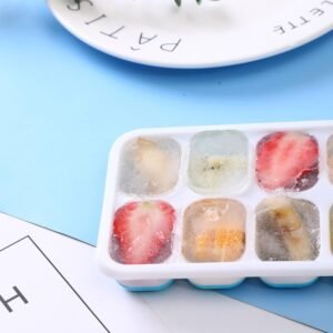 blueIceCubeTrays-05.jpg 14-Grid Plastic Ice Cube Tray � Easy-Release & Multipurpose Use