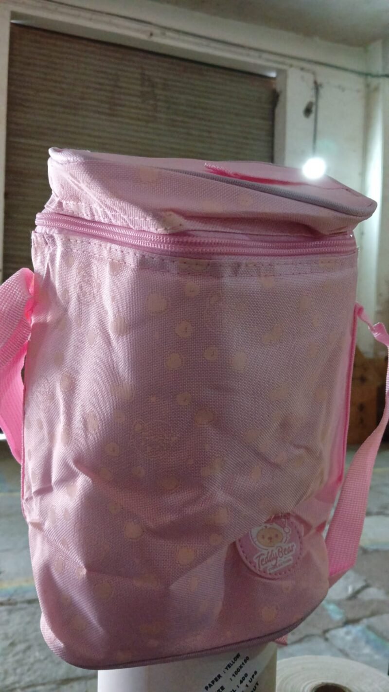 c6d9ba57-0ed9-48e2-abbd-14af0d0018aa_0d248ae4-e2be-43b6-9ac4-e92915e2e9d9.jpg Cute Animal Lunch Bag � Reusable & Spacious for Daily Use