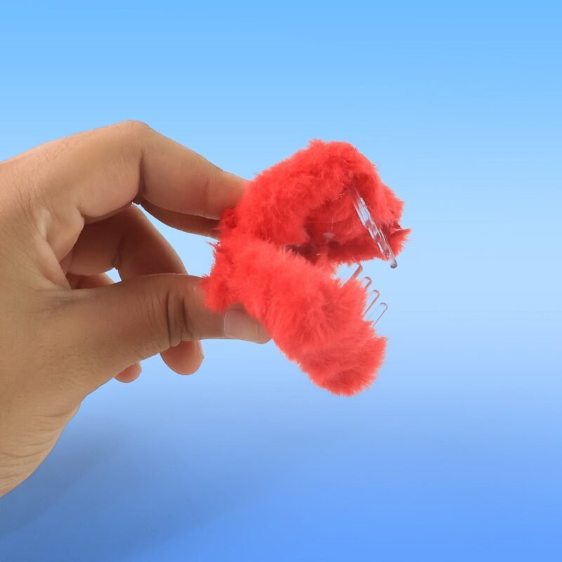 hair-clips-05_565b2ef7-4b20-4002-b8f0-9b4e5ebf60aa.jpg Small Hair Claw Clips – Plush Non-Slip Hair Accessories Set