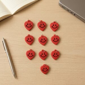 keychain3_683d0736-ad05-434e-a458-ec101f209943.jpg Heart-Shaped Smile Keychains – Vibrant & Durable Accessory Set