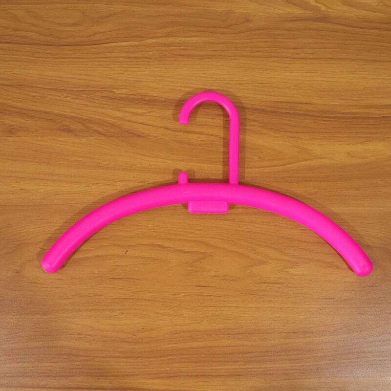Plastic Clothes Hanger – Space-saving & Durable Wardrobe Organizer